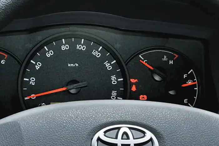 Toyota Hiace Commuter