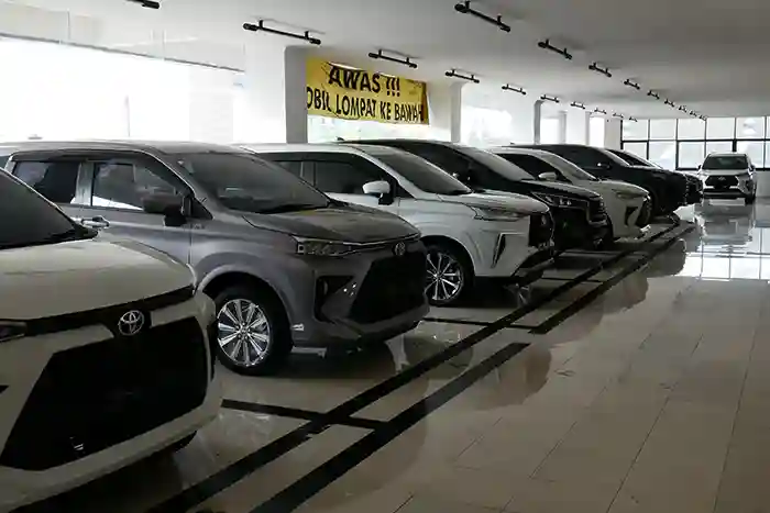Dealer Toyota Depok