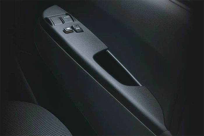 Toyota Hiace Commuter